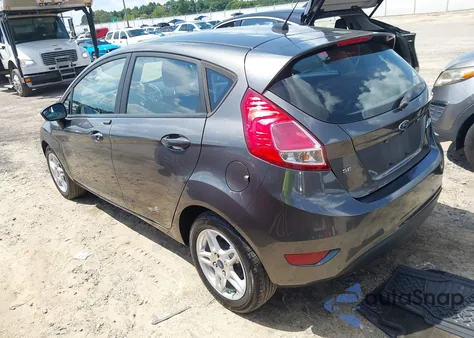 2018 Ford Fiesta Se z USA, uszkodzony, nr VIN 3FADP4EJ0JM141919
